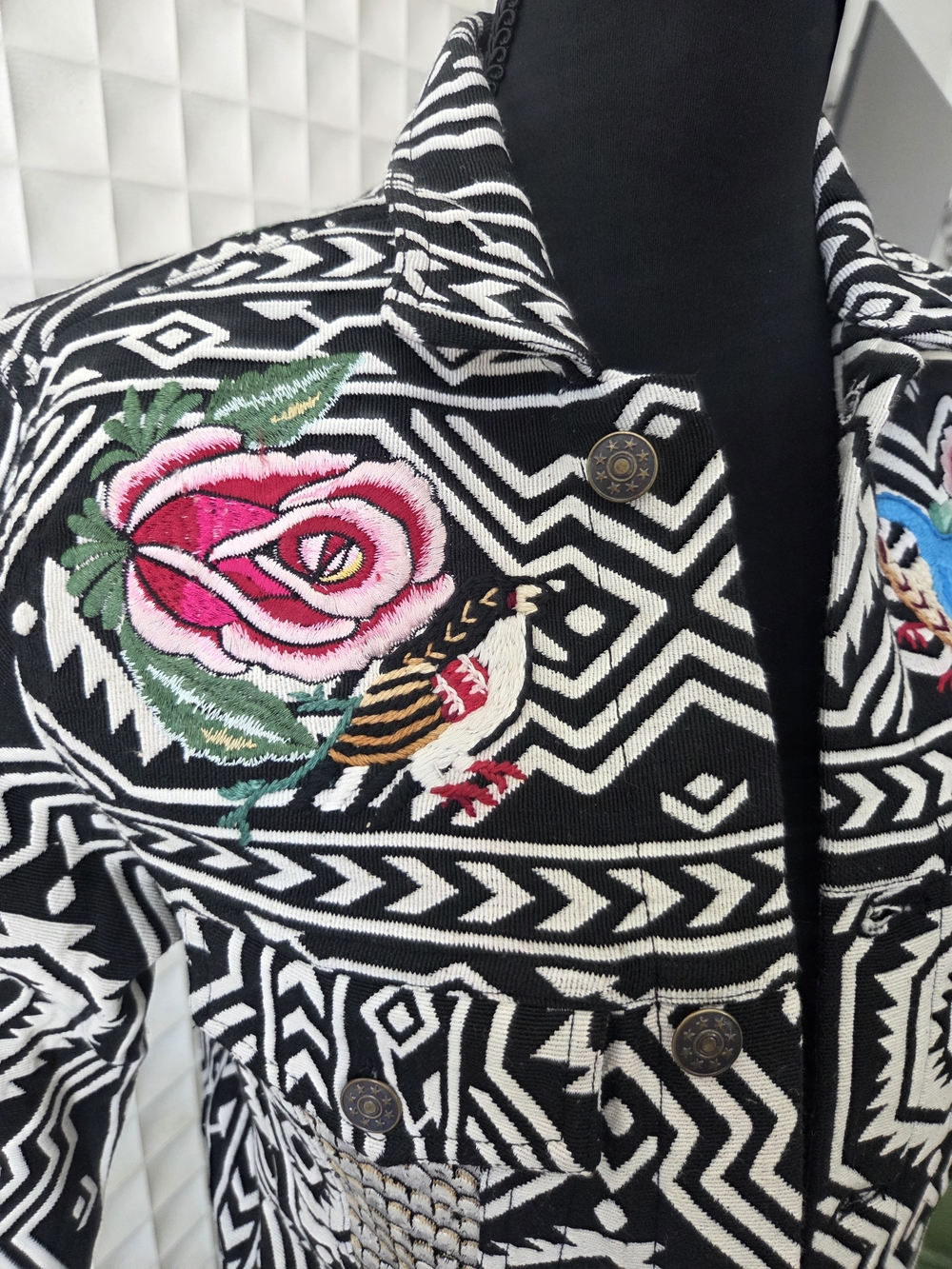 Free People New Romantics Native Whisper Cropped Jacket, Tribal Embroidered - Picture 7 of 11